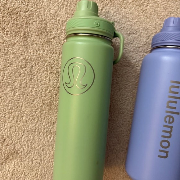 Lululemon water bottle - Picture 3 of 6